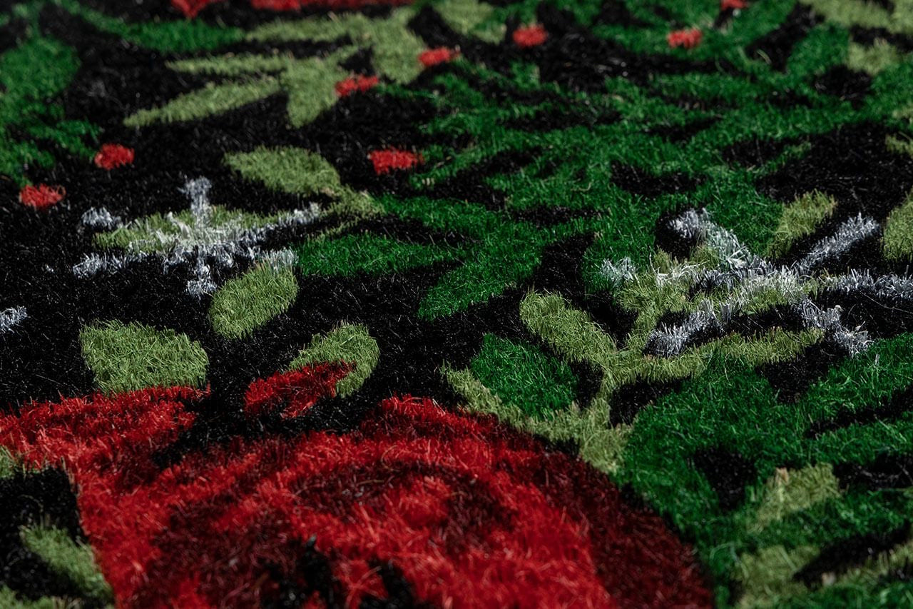 Williamsburg Holiday Cardinal Handwoven Doormat **Show only item**