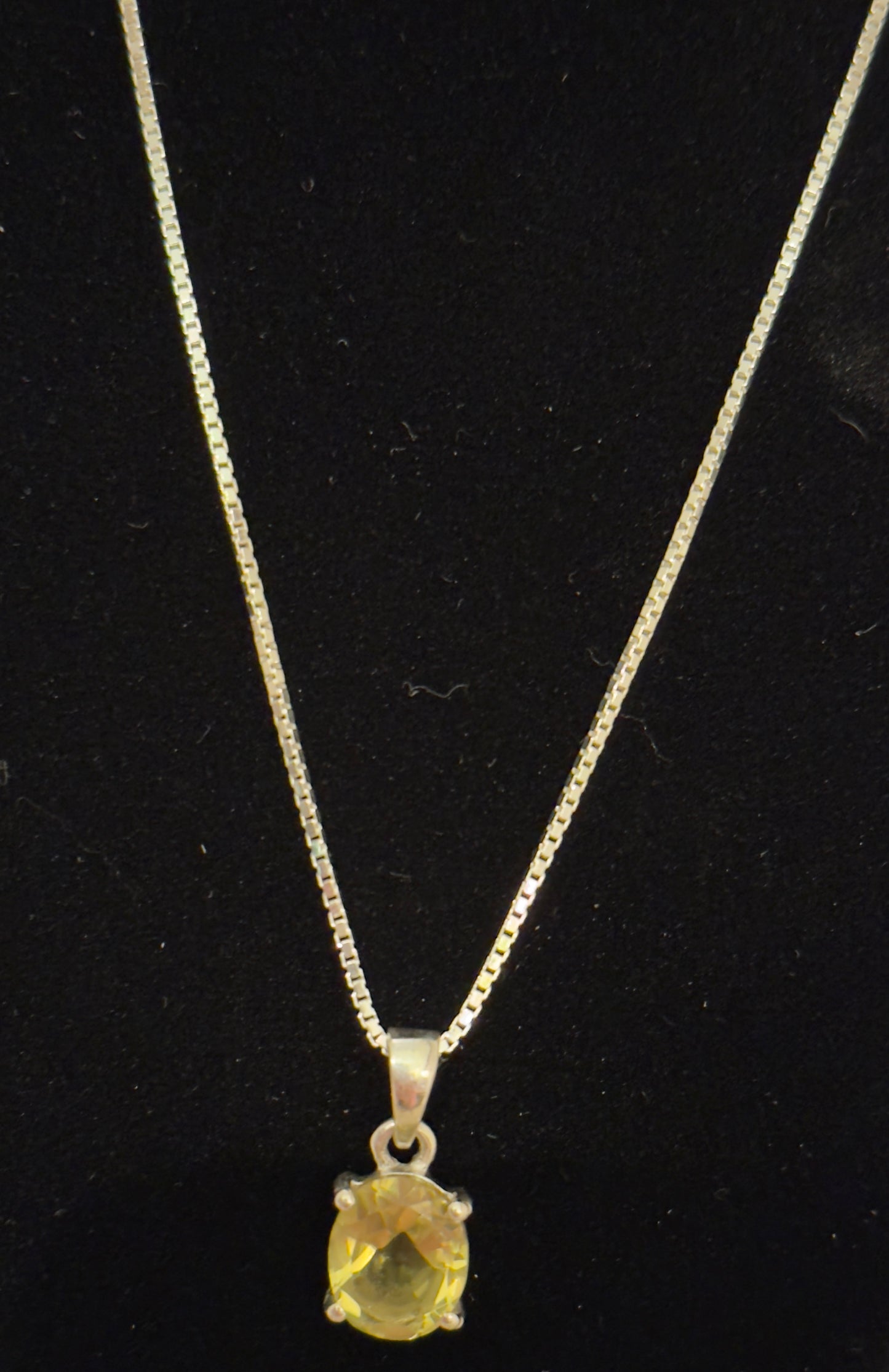 Sterling Silver Lemon Quartz Pendant with 20" Box Chain