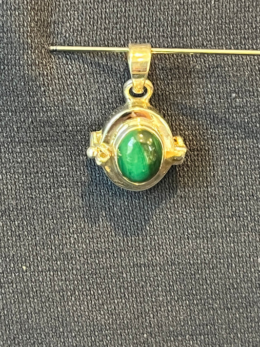 Sterling Silver Malachite Poison Pendant