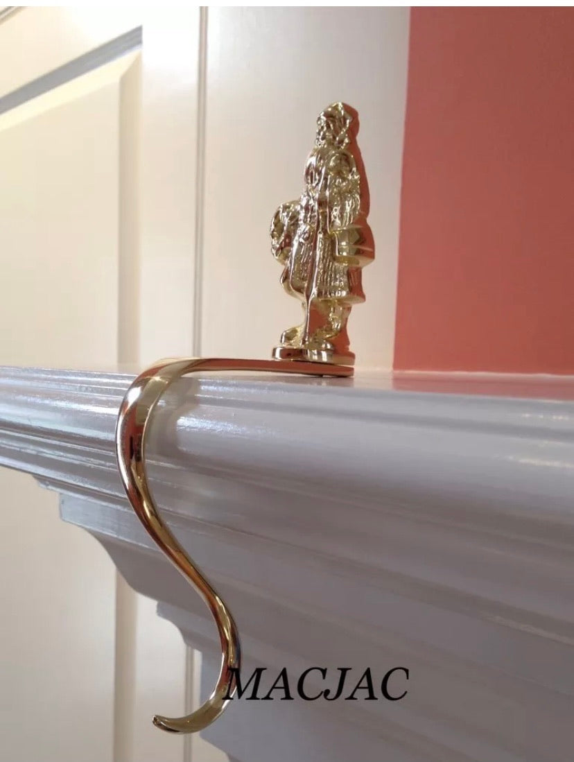 Brass Santa w/Wreath Stocking Hook Holder