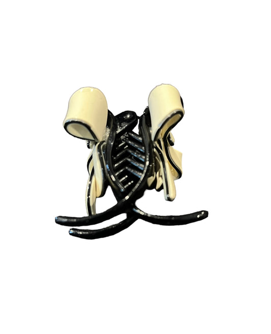 Ponytail Bow Jaw Hair Clip Cream/Black