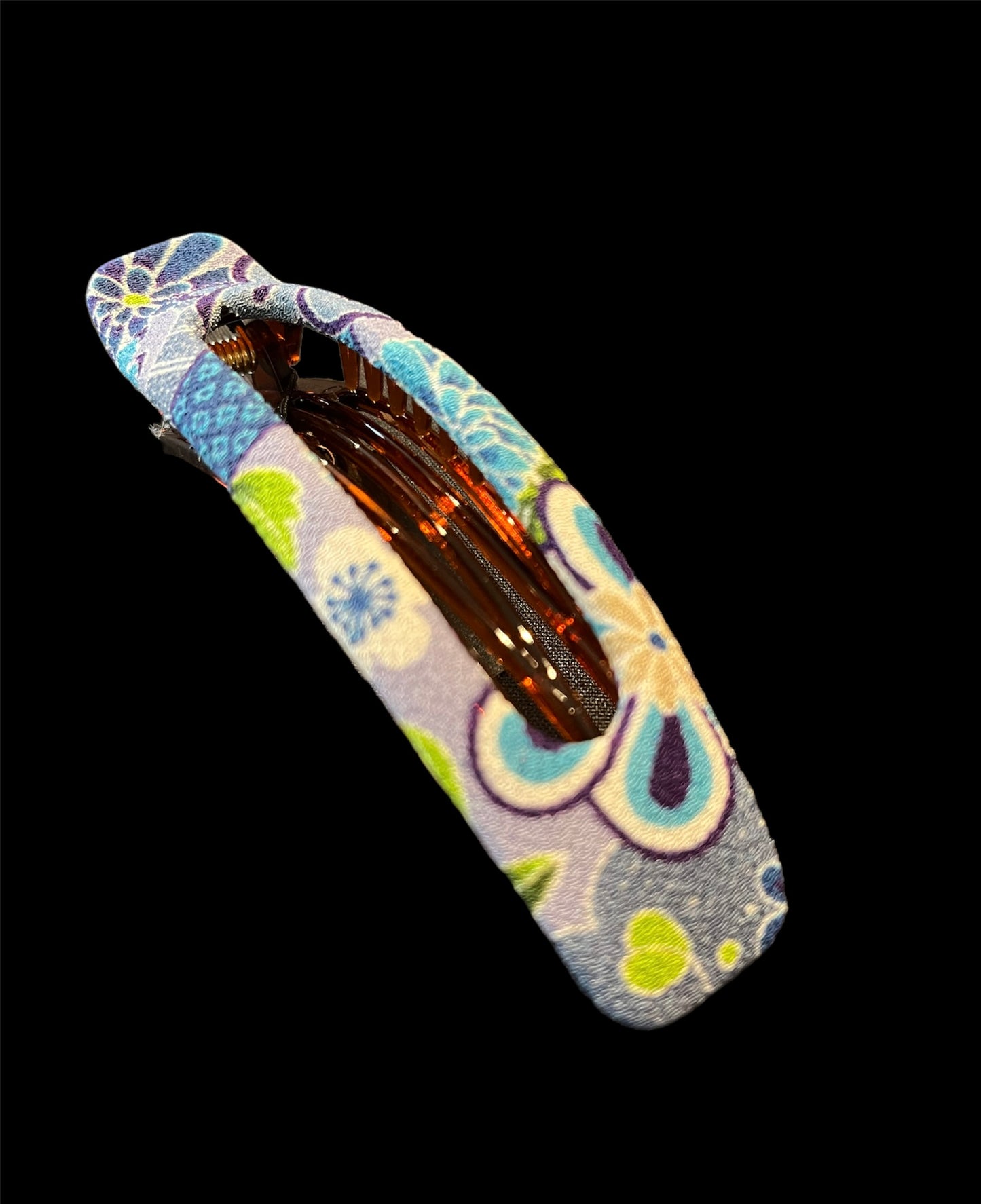 Kimono Medium Flute Hair Clip