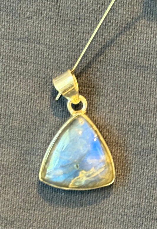 Sterling Silver Labradorite Pendant
