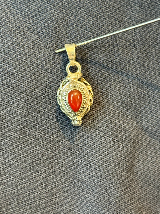 Sterling Silver Carnelian Poison Pendant New