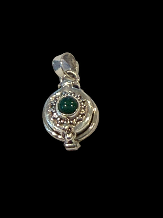 Sterling Silver Malachite Poison Pendant New