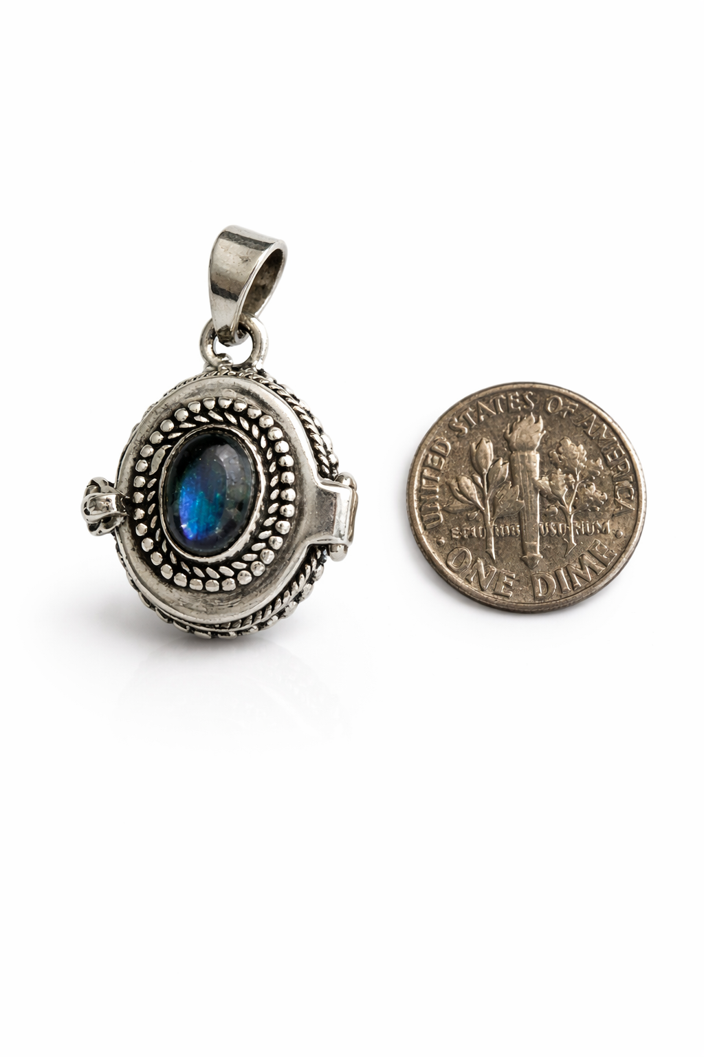 Sterling Silver Labradorite Poison Pendant Large