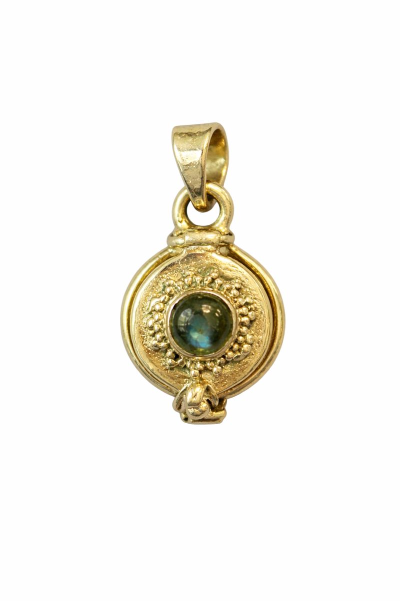 Sterling Silver Labradorite Poison Pendant